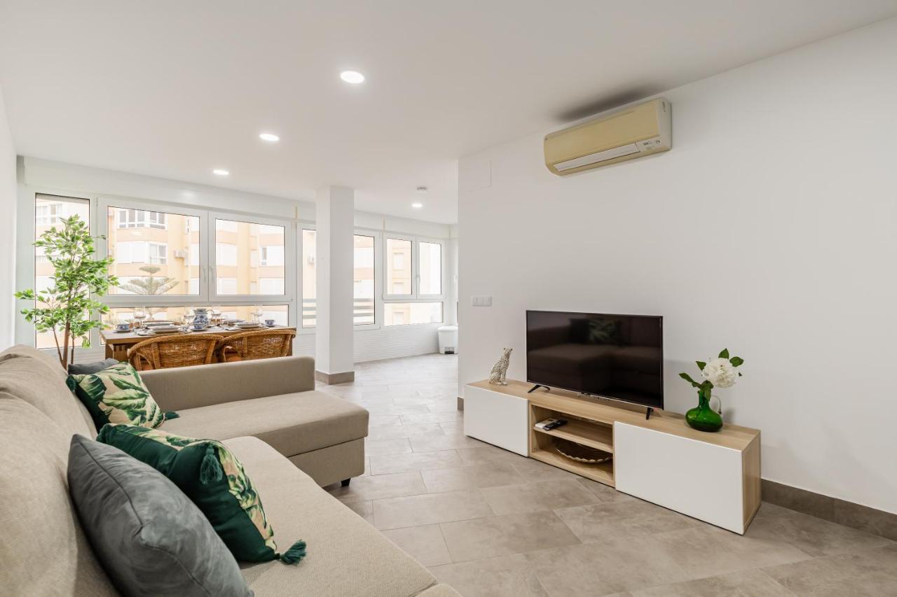 Modern Apartment Steps From The Beach Torrox Eksteriør bilde