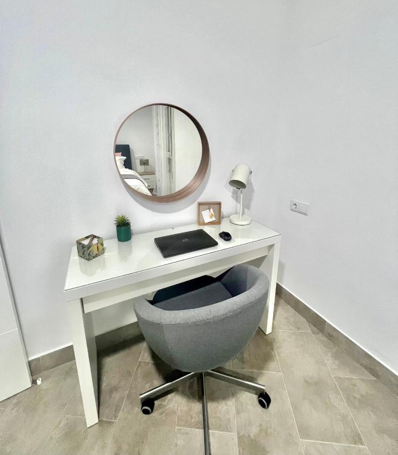 Modern Apartment Steps From The Beach Torrox Eksteriør bilde