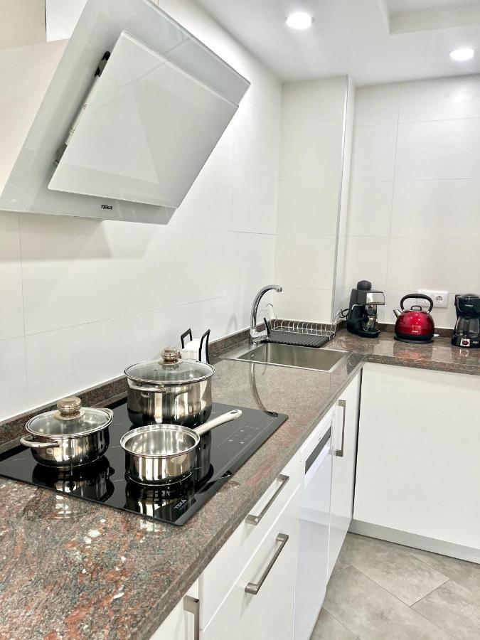 Modern Apartment Steps From The Beach Torrox Eksteriør bilde