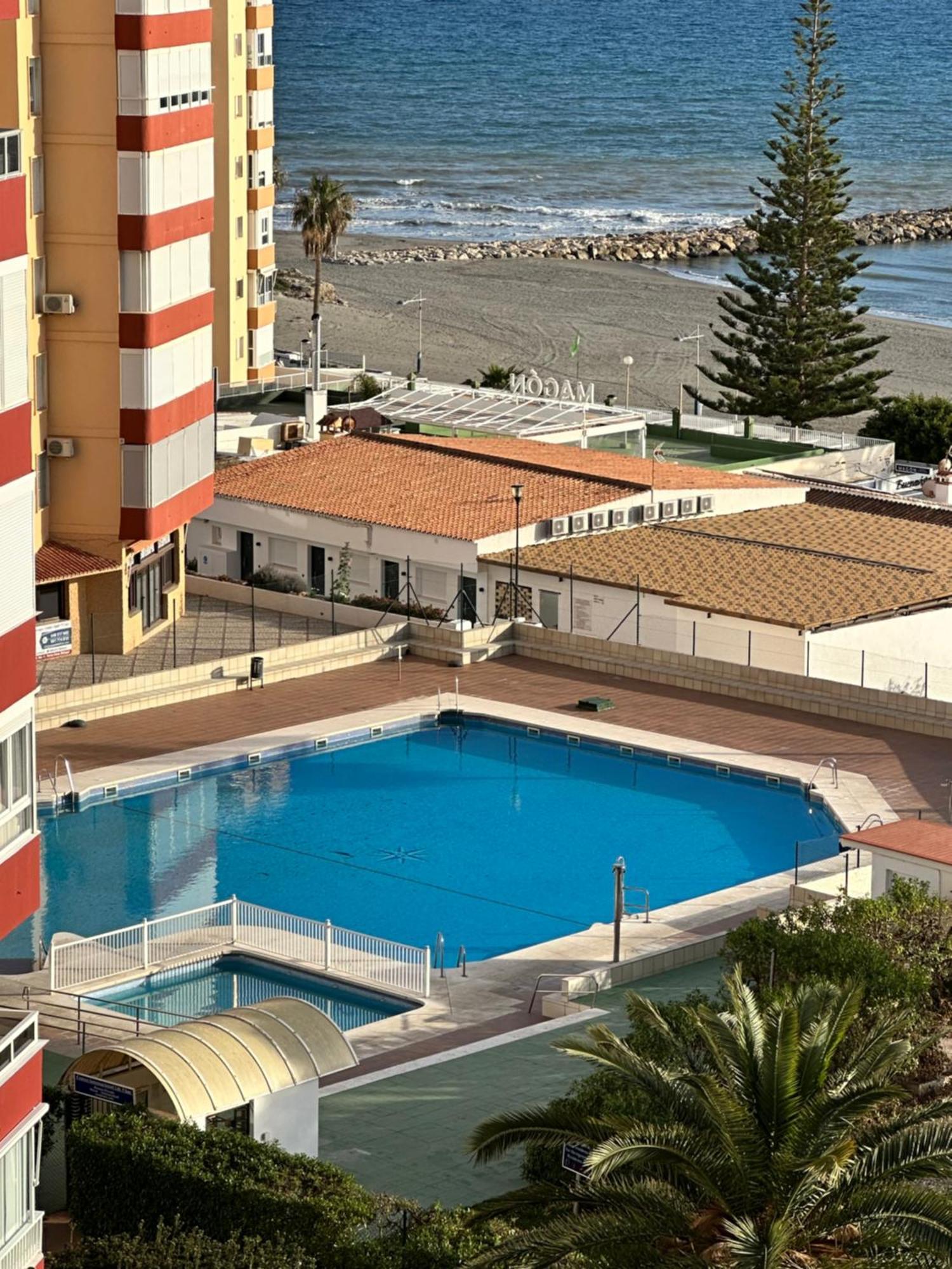 Modern Apartment Steps From The Beach Torrox Eksteriør bilde